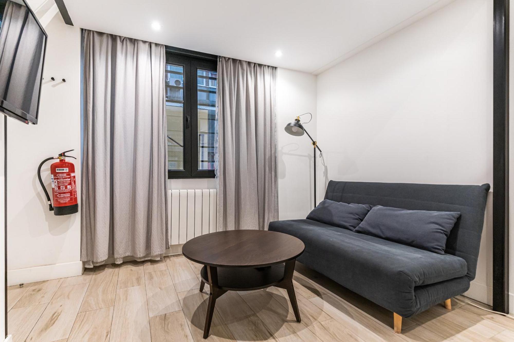 Cc Atocha Apartments Madrid Exteriör bild